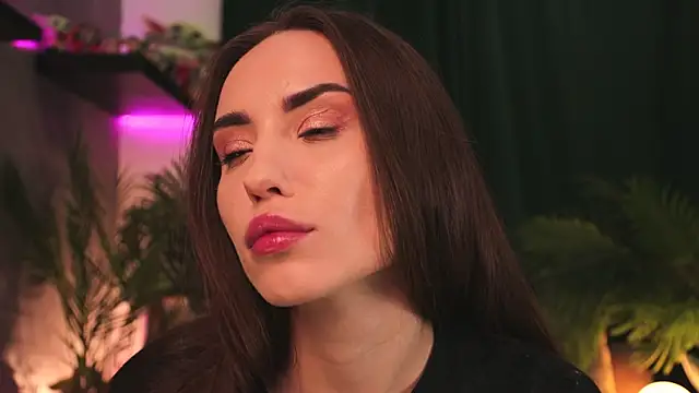 Snapshot of BabyYoda- chatting on March 2025 11:57:02 PM BabyYoda- online show from March 2025 11:57:02 PM