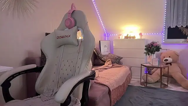 xxbabyxgiiirlxx online show from February 2026 06:00:02 AM