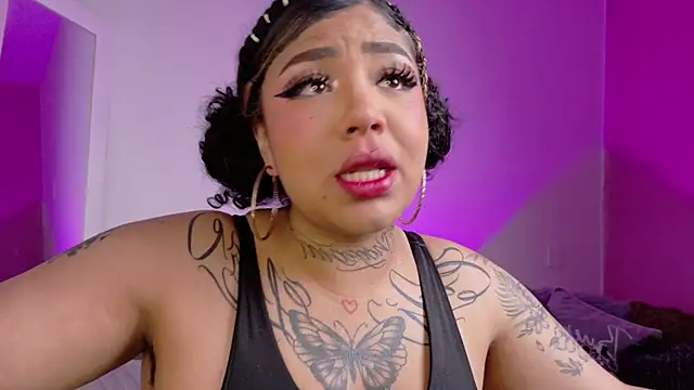 foxxy-lov3 online show from February 2026 12:18:02 PM