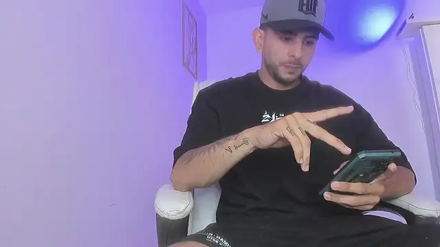 Ethan mullers online show from January 2025 06:32:02 PM