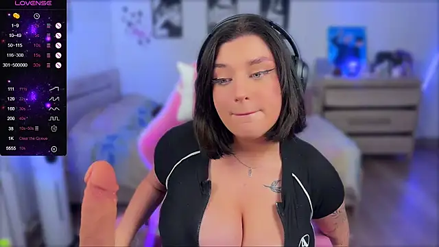 Snapshot of rich_peaches chatting on March 2025 08:08:01 PM rich peaches online show from March 2025 08:08:01 PM