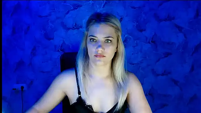 Snapshot of nika_gold1 chatting on October 2025 05:47:01 PM nika gold1 online show from October 2025 05:47:01 PM