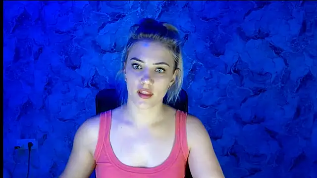 Snapshot of nika_gold1 chatting on September 2025 06:59:01 PM nika gold1 online show from September 2025 06:59:01 PM