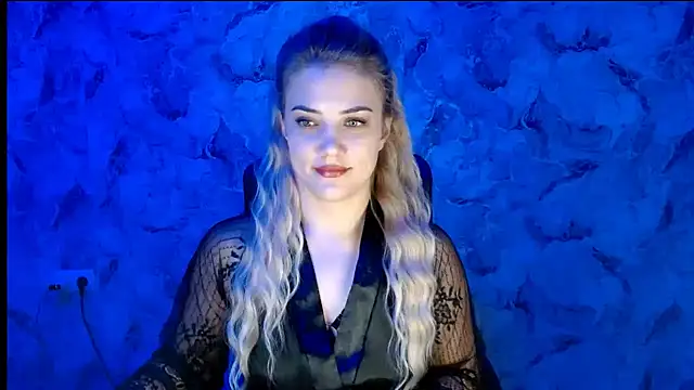 Snapshot of nika_gold1 chatting on October 2025 06:18:02 PM nika gold1 online show from October 2025 06:18:02 PM
