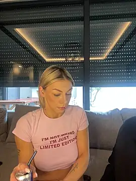 SexOnMyLvL online show from March 2026 12:04:02 PM