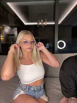 SexOnMyLvL online show from May 2026 08:27:02 PM