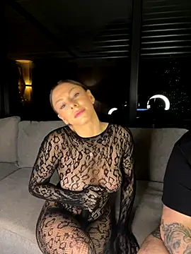 Snapshot of SexOnMyLvL chatting on November 2025 09:36:01 PM SexOnMyLvL online show from November 2025 09:36:01 PM