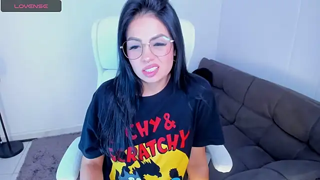 dominique21  online show from March 2025 05:02:01 AM