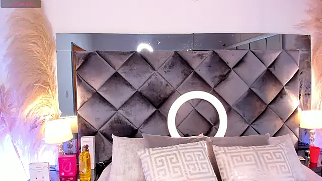 sofhiaa adaams online show from October 2025 10:43:02 PM