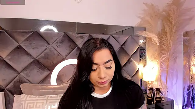 Snapshot of sofhiaa_adaams chatting on October 2025 10:11:01 PM sofhiaa adaams online show from October 2025 10:11:01 PM