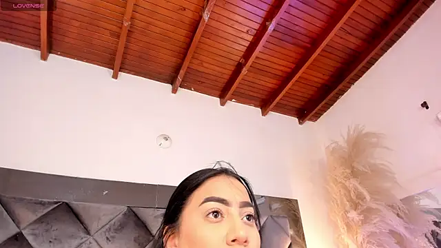Snapshot of sofhiaa_adaams chatting on October 2025 10:10:01 PM sofhiaa adaams online show from October 2025 10:10:01 PM