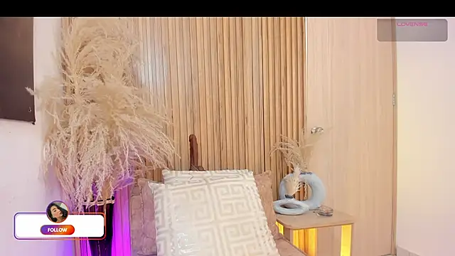 sofhiaa adaams online show from February 2026 10:43:01 PM