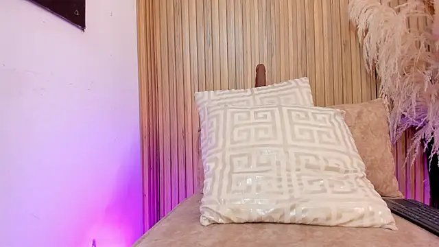 sofhiaa adaams online show from February 2026 11:03:02 PM