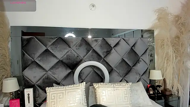 sofhiaa adaams online show from October 2025 11:14:01 PM