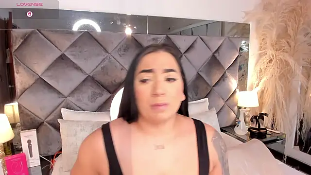 sofhiaa adaams online show from November 2025 09:29:02 PM