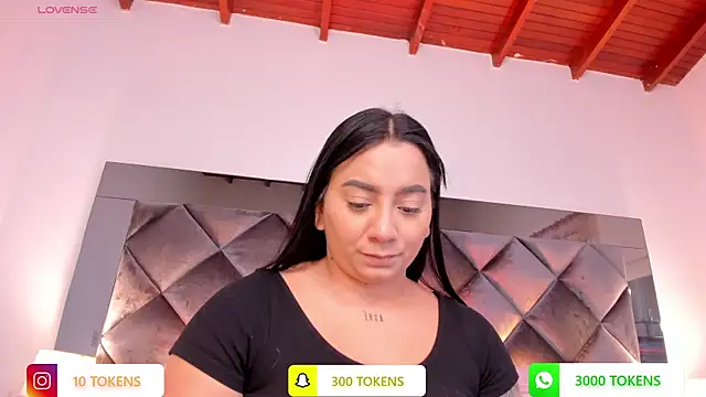Snapshot of sofhiaa_adaams chatting on March 2025 06:48:01 PM sofhiaa adaams online show from March 2025 06:48:01 PM