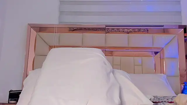 violetta-brown1 online show from February 2025 06:45:02 AM