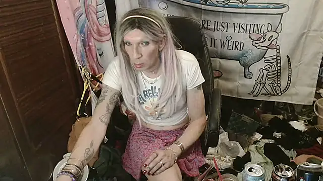 Ombeline1 online show from February 2026 06:50:01 PM