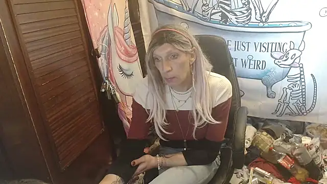 Ombeline1 online show from April 2026 11:06:01 AM