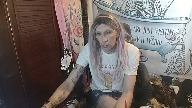 Ombeline1 online show from February 2026 01:00:02 PM