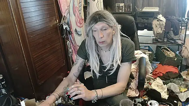 Ombeline1 online show from May 2026 07:56:01 AM