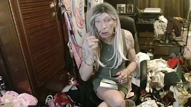 Ombeline1 online show from May 2026 03:44:01 AM