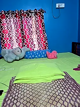 Triha 18 online show from November 2025 03:34:02 AM