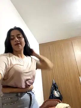 Juana19 online show from November 2025 06:01:02 AM