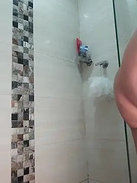 Lia Hurley online show from March 2026 12:09:01 PM