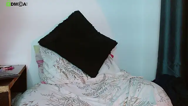 Hot Candy  online show from November 2025 12:16:01 AM