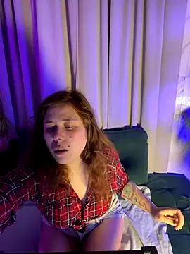 SophiePure online show from November 2025 01:26:02 PM