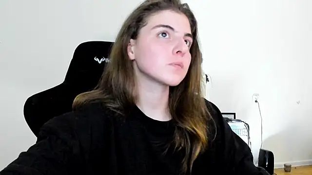 Snapshot of emmamurrr chatting on September 2025 07:58:01 PM emmamurrr online show from September 2025 07:58:01 PM