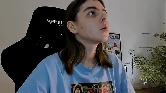 Snapshot of emmamurrr chatting on January 2025 07:27:02 PM emmamurrr online show from January 2025 07:27:02 PM