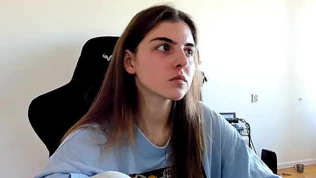 Snapshot of emmamurrr chatting on October 2025 10:41:02 AM emmamurrr online show from October 2025 10:41:02 AM