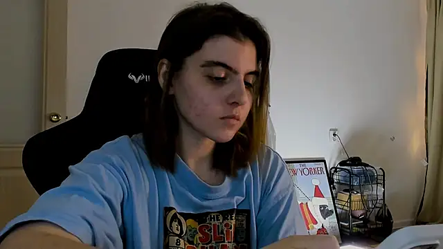 Snapshot of emmamurrr chatting on December 2024 03:25:02 PM emmamurrr online show from December 2024 03:25:02 PM