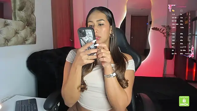 AmelyaMann online show from October 2025 01:36:02 PM