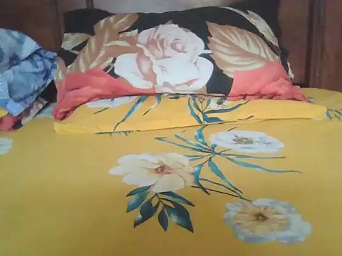 Snapshot of Nuttysub chatting on November 2025 01:50:01 AM Nuttysub online show from November 2025 01:50:01 AM