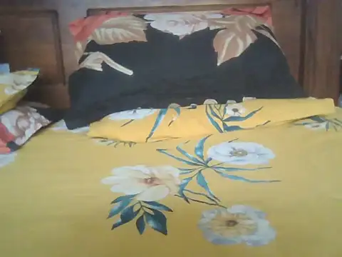 Snapshot of Nuttysub chatting on November 2025 01:38:01 AM Nuttysub online show from November 2025 01:38:01 AM