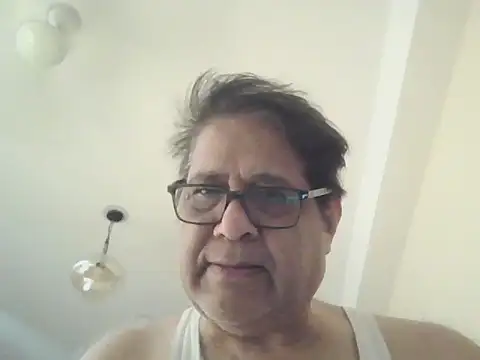 Snapshot of Nuttysub chatting on June 2026 02:33:01 AM Nuttysub online show from June 2026 02:33:01 AM
