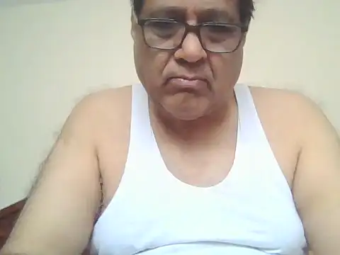 Snapshot of Nuttysub chatting on October 2025 01:51:02 AM Nuttysub online show from October 2025 01:51:02 AM