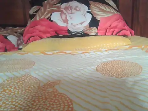 Snapshot of Nuttysub chatting on September 2025 01:52:02 AM Nuttysub online show from September 2025 01:52:02 AM