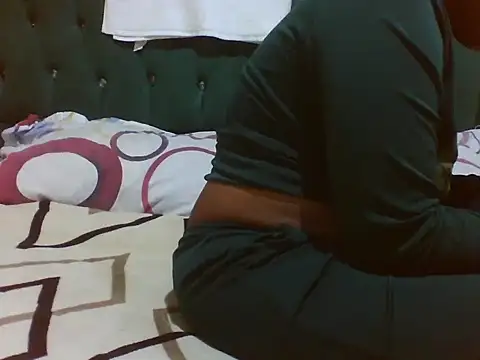Sexy Riri online show from April 2026 10:10:02 PM