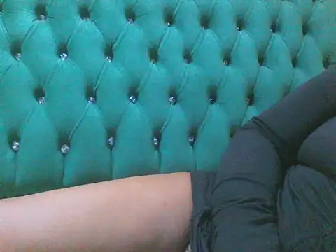 Snapshot of Sexy_Riri chatting on September 2025 07:02:02 AM Sexy Riri online show from September 2025 07:02:02 AM
