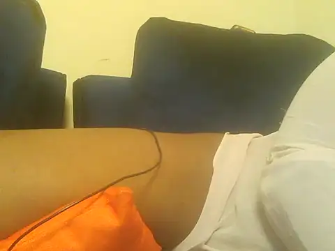 Snapshot of Sexy_Riri chatting on October 2025 01:09:01 AM Sexy Riri online show from October 2025 01:09:01 AM