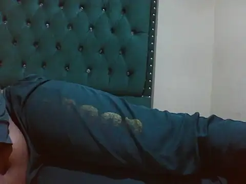 Sexy Riri online show from June 2026 12:17:02 PM