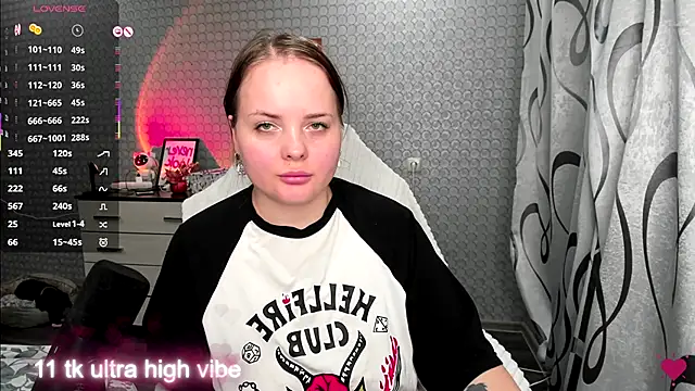 Snapshot of flower_sarah_ chatting on October 2025 09:33:02 PM flower sarah online show from October 2025 09:33:02 PM