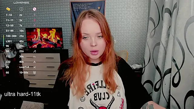 Snapshot of flower_sarah_ chatting on June 2026 04:03:01 AM flower sarah online show from June 2026 04:03:01 AM