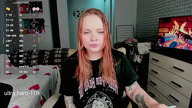 Snapshot of flower_sarah_ chatting on June 2026 09:46:02 PM flower sarah online show from June 2026 09:46:02 PM
