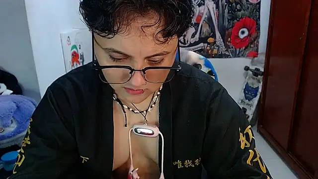 Snapshot of isabeautyx19 chatting on May 2026 01:46:02 AM isabeautyx19 online show from May 2026 01:46:02 AM