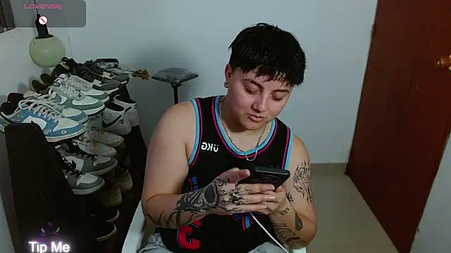 Snapshot of isabeautyx19 chatting on November 2025 10:35:01 PM isabeautyx19 online show from November 2025 10:35:01 PM